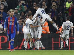 El conjunto blaugrana llegó a 28 unidades mientras que el Madrid amplió su distancia a 34 puntos. AFP /