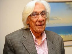 La obra más emblemática de Gullar es el extenso 'Poema sujo' (Poema sucio), escrito en 1975 en Argentina durante su exilio. TWITTER /