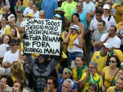 Cada día crece más la furia por la magnitud de la corrupción y la incapacidad del gobierno para combatirla. EFE / M. Sayao