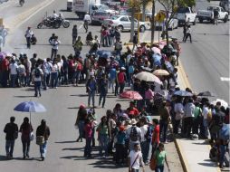 El IEEPO recibió inscripciones de otros estudiantes de escuelas normales que sí aceptaron presentar el examen de aceptación. NTX / ARCHIVO