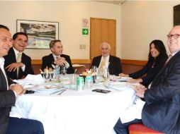 Barrales publicó la imagen en su Twitter haciendo un llamado a la unidad. TWITTER / @Ale_BarralesM