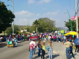 Autoridades expresan que no es con bloqueos la forma en que serán atendidas las demandas de los profesores. SUN / ARCHIVO