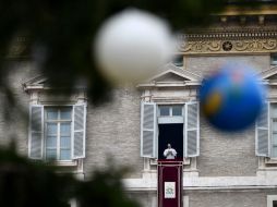 Francisco realizó estas reflexiones tras el rezo del Ángelus dominical y desde la ventana del palacio apostólico del Vaticano. AFP / V. Pinto