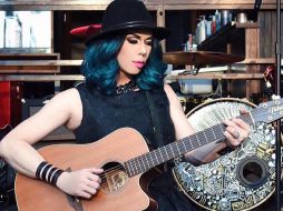 El histrión se considera a sí mismo tanto actor como actriz y afirma ser 'de género fluido'. TWITTER / @thekellymantle