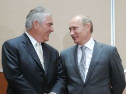 Putin ha mantenido varias reuniones con Tillerson, quien fue galardonado con la Orden de la Amistad rusa. AFP / ARCHIVO