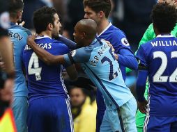 Las bancas se confrontaron tras agresión y los jugadores de ambos equipos comenzaron a agredirse de manera verbal y física. ESPECIAL / thefa.com