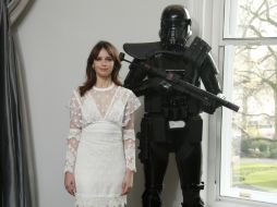 Jyn, a diferencia de las otras heroínas clásicas de 'Star Wars', recibe todo el peso de una historia-origen en 'Rogue One'. AP / J. Ryan