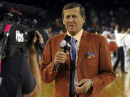 El reportero, que cubrió partidos de básquetbol para la cadena estadounidense TNT durante casi un cuarto de siglo. AP / ARCHIVO