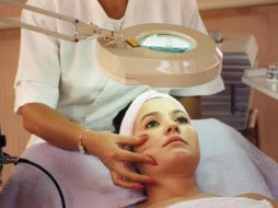 Hay personas muy sensibles a los niveles altos de insulina, lo cual puede causar una cascada hormonal y tu piel podría tener acné. EL INFORMADOR / ARCHIVO