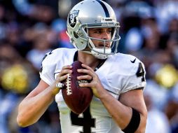 El mariscal del campo de los Raiders, Derek Car, está entre los jugadores seleccionados. TWITTER / @RAIDERS
