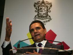 El gobernador Silvano Aureoles otorgó los recursos a viudas y madres de los militares fallecidos o afectados. SUN / ARCHIVO