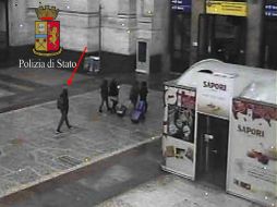Difundieron una imagen captada por cámaras de seguridad que muestra a Amri en la estación de Milán dos horas antes de su muerte. EFE / Oficina de Prensa Policia Italia