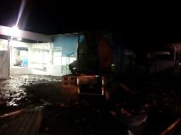 Los bomberos jaliscienses no reportan heridos, ni comentan sobre el estado de los pasajeros de ambos vehículos. ESPECIAL / Protección Civil