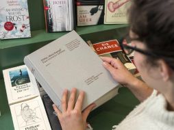 La versión comentada ha sido considerada parte de los libros de no ficción más vendidos en Alemania. EFE / M. Balk