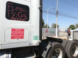 Los transportistas informan que permanecerán en plantón por tiempo indefinido. EL INFORMADOR / G. Gallo