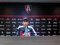 El estratega de los Zorros señala que podría colocar al capitán Rafael Márquez, para que pueda jugar de mediocampista. EL INFORMADOR / J. Robles