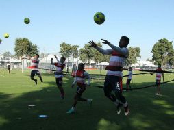 Guillermo Martínez, que marcó ocho tantos en la divisón de ascenso el torneo pasado, es una posible variante para los tapatíos. TWITTER / @Chivas