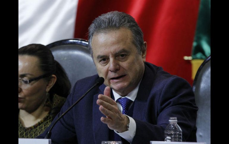 Pedro Joaquín Coldwell reconoció que falta infraestructura para abatir el rezago en combustibles. EFE / M. Guzmán