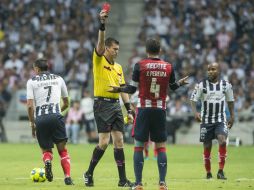 Matías Almeyda deberá buscar quién juegue en el lugar de Pereira para la fecha tres ante Xolos. MEXSPORT / ARCHIVO