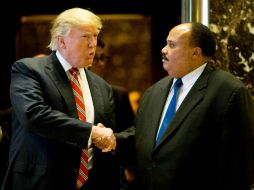 King junto a Donald Trump, después de la reunión de casi una hora de duración. AFP / D. Reuter