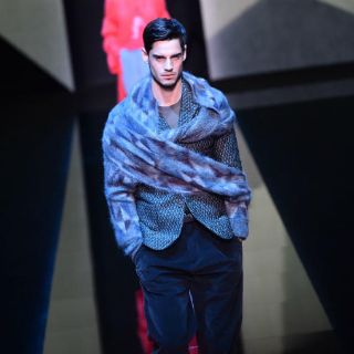 Semana de la Moda de Milán cierra con desfile de Armani
