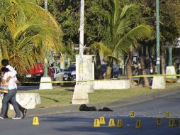 El gobernador confirmó que el ataque a las instalaciones de la Fiscalía dejó cuatro muertos y cinco detenidos. AP /