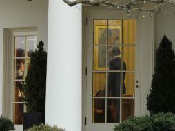 Obama recibirá en breve a Trump en la Casa Blanca y ambos compartirán un té junto con sus esposas. AP / E. Vucci