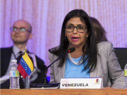 Rodríguez insistió en denuncias sobre supuestos planes de la embajada estadounidense en Caracas contra Maduro. EFE / ARCHIVO