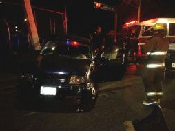 Los lesionados fueron trasladados a un puesto de socorros para su atención médica. ESPECIAL / Bomberos Guadalajara