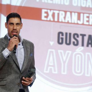 Premian a Ayón como mejor extranjero de la Liga española