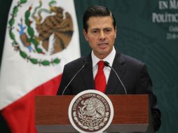 Peña Nieto estuvo acompañado por integrantes de su gabinete, legisladores y empresarios. EFE / M. Guzmán