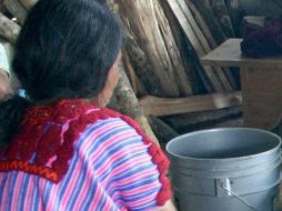 La DDHPO denunció que la mujer fue castigada a latigazos porque pretendía formar parte del cabildo  municipal. NTX / ARCHIVO