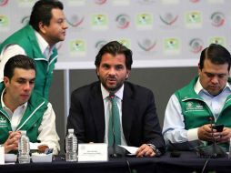 Pacchiano pide ayuda a diputados para aprobar la minuta de Ley General de Calidad del Aire y Protección a la Atmósfera. SUN / L. Godínez