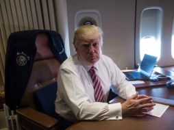 A través de Twitter, el mandatario envía mensaje, luego de que el Presidente Enrique Peña Nieto cancelara su visita a Washington. AFP / N. Kamm