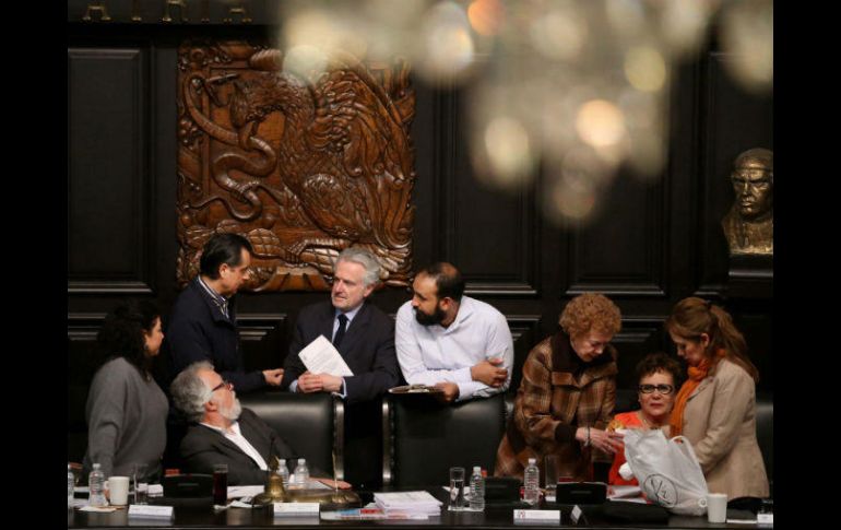 Entre los oradores a favor estuvieron Olga Sánchez Cordero, del Grupo Constitucionalista, y Manuel Oropeza, del PRD. SUN / B. Fregoso