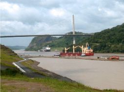 Canal de Panamá. Por el país centroamericano pasa 6% del comercio mundial. AFP / ARCHIVO