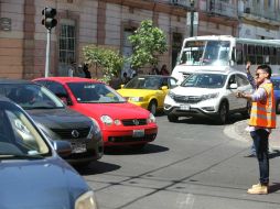 El tramo bloqueado a la circulación comprende de la calle Contreras Medellín hasta Corona. EL INFORMADOR / R. Tamayo