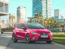 Las cajas de cambios podrán ser manuales de cinco y seis relaciones o una automática DSG de siete cambios. ESPECIAL /