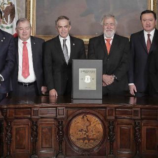 Piden inscribir con letras de oro la Constitución capitalina