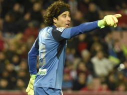 A pesar del asedio de Las Palmas, Ochoa mantuvo en cero el arco. EFE / M. Molina