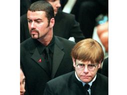 Elton John recordó que conoció a Michael cuando era el vocalista principal de Wham!. AP / ARCHIVO