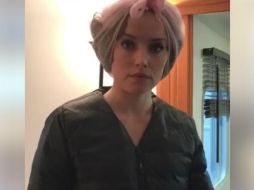 Josh Gad ha compartido en su cuenta de Facebook varios videos en los que interroga a Daisy Ridley. FACEBOOK / @joshgad