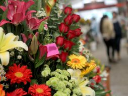 Los productos más demandados son las flores, dulces, joyería, perfumes, ropa, calzado, aparatos electrónicos y celulares. EL INFORMADOR / ARCHIVO