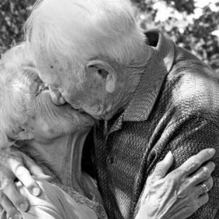 Camila Sodi publica mensaje de amor