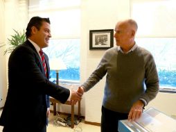 Aristóteles Sandoval y Jerry Brown, gobernador de California. ESPECIAL / Aristóteles Sandoval