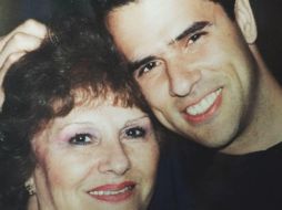 Desde hace más de dos semanas, Regil comunicó del delicado estado de salud de su madre. FACEBOOK / Marco Antonio Regil