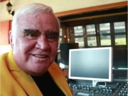 En el video, que según dice generó desde el rancho Los Tres Potrillos, el cantante retirado aparece sin bigote. INSTAGRAM / _vicentefdez