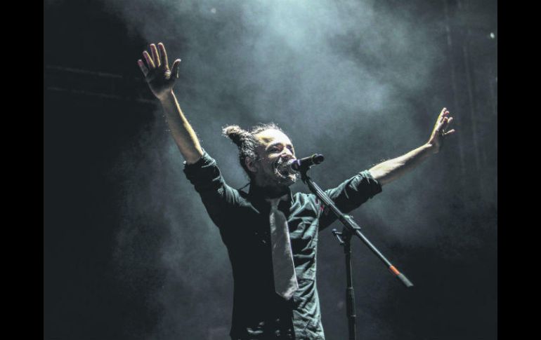 Café Tacvba. Durante su presentación, Rubén Albarrán reconoció los esfuerzos de los activistas en defensa del agua. EL INFORMADOR / F. Atilano