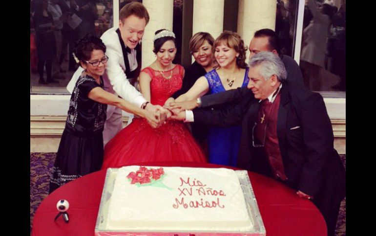 A través de su cuenta de Twitter, O'Brien felicitó a Marisol y le agradeció por el honor de hacer sido su padrino TWITTER / @ConanOBrien