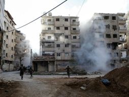 Los bombardeos y enfrentamientos continúan en las áreas periféricas del oeste y norte de la urbe. AFP / S. Al-Doumy